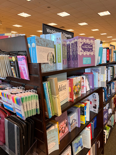 Book Store «Barnes & Noble», reviews and photos, 4000 Jericho Turnpike, East Northport, NY 11731, USA