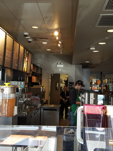 Coffee Shop «Starbucks», reviews and photos, 6768 95th St, Oak Lawn, IL 60453, USA