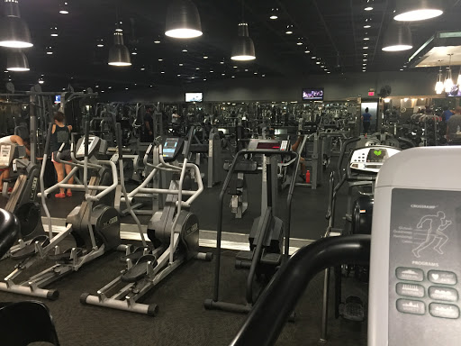 Health Club «World Gym Springdale», reviews and photos, 866 S 48th St, Springdale, AR 72762, USA
