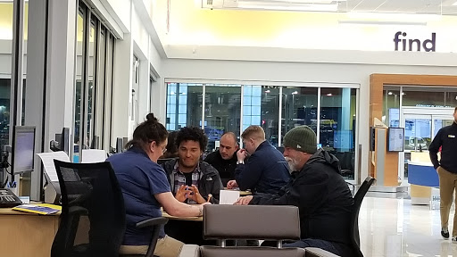 Used Car Dealer «CarMax», reviews and photos, 21317 WA-99, Lynnwood, WA 98036, USA