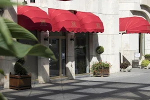 Le Royal Hotel Luxembourg image