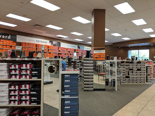 Shoe Store «Famous Footwear», reviews and photos, 1140 Harter Pkwy, Yuba City, CA 95993, USA
