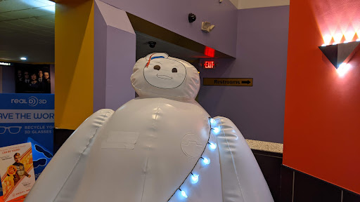 Movie Theater «Regal Cinemas Hadley Theatre 16», reviews and photos, 1000 Corporate Ct, South Plainfield, NJ 07080, USA