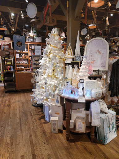 American Restaurant «Cracker Barrel Old Country Store», reviews and photos, 1301 League Line Rd, Conroe, TX 77304, USA