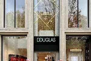 Douglas Düsseldorf House of Beauty Königsallee image