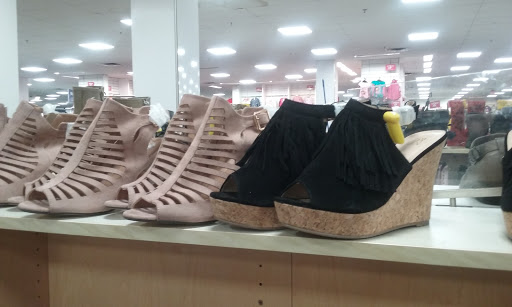 Discount Store «Fallas Discount Stores», reviews and photos, 375 N Capitol Ave, San Jose, CA 95133, USA