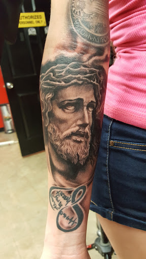 Tattoo Shop «Aztec Ink», reviews and photos, 8920 North Fwy, Houston, TX 77037, USA