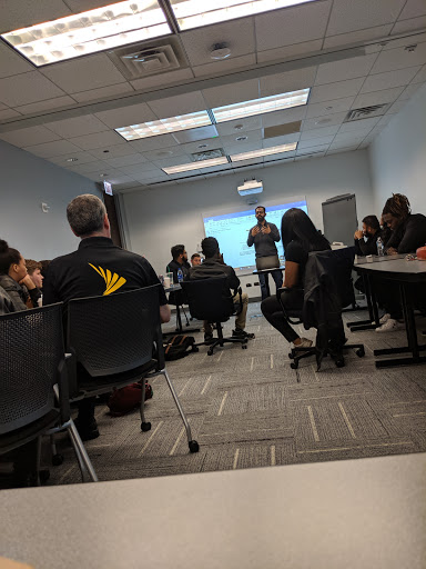 Electronics Store «Sprint Corporate Office», reviews and photos, 1901 N Roselle Rd, Schaumburg, IL 60195, USA