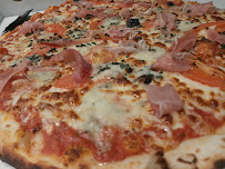 Photos du propriétaire du Pizzeria Pizza Family à Rousson - n°5