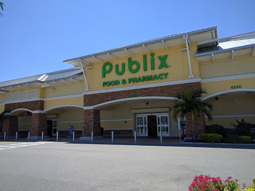 Publix Super Market at Lockwood Commons, 4240 53rd Ave E, Bradenton, FL 34203, USA, 
