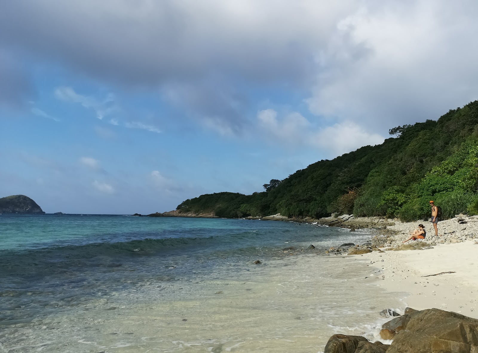 Zdjęcie Bang Beach położony w naturalnym obszarze