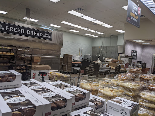 Grocery Store «Haggen Food & Pharmacy», reviews and photos, 17641 Garden Way NE, Woodinville, WA 98072, USA