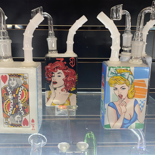 Herb Shop «Traders Smoke Shop», reviews and photos, 14880 N Northsight Blvd #104, Scottsdale, AZ 85260, USA