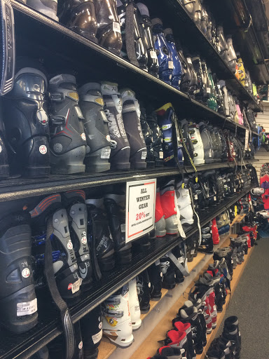 Sporting Goods Store «Play It Again Sports», reviews and photos, 1422 NW 9th St, Corvallis, OR 97330, USA