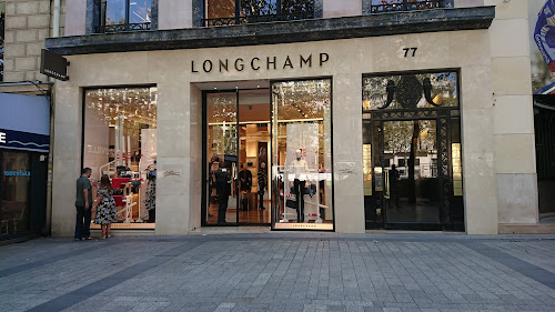 Magasin de maroquinerie Longchamp Paris