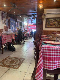 Atmosphère du Restaurant français Bodéga La Plancha à Saint-Jean-de-Luz - n°11