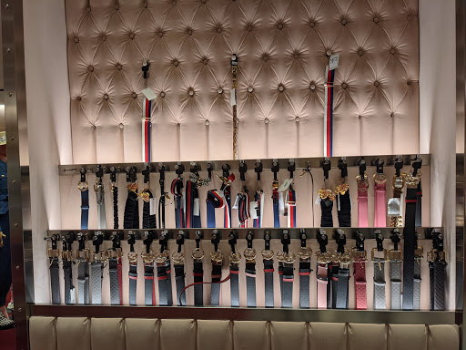 Shopping Mall «Desert Hills Premium Outlets», reviews and photos, 48400 Seminole Dr, Cabazon, CA 92230, USA