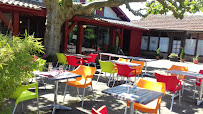 Atmosphère du Restaurant français Auberge du Soleil, restaurant à Azur - n°5