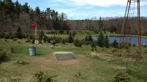 Outdoor Sports Store «Maple Hill Disc Golf», reviews and photos, 132 Marshall St, Leicester, MA 01524, USA