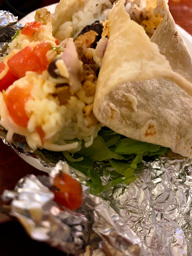 Mexican Restaurant «Chipotle Mexican Grill», reviews and photos, 237 Boston Post Rd W, Marlborough, MA 01752, USA