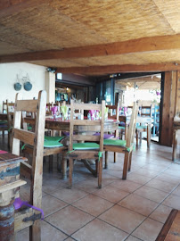 Atmosphère du Restaurant français Restaurant Les Palmiers à La Seyne-sur-Mer - n°10