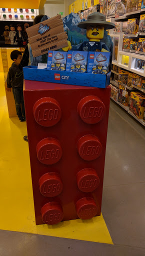 Toy Store «The LEGO Store», reviews and photos, 2855 Stevens Creek Blvd, Santa Clara, CA 95050, USA