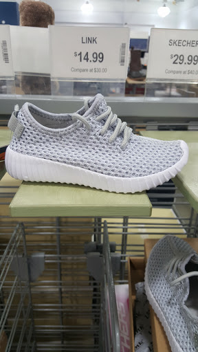 Shopping Mall «Southern Plaza Shopping Center», reviews and photos, 4200 S East St, Indianapolis, IN 46227, USA