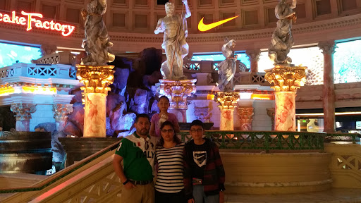 Computer Store «Apple The Forum Shops», reviews and photos, 3500 S Las Vegas Blvd, Las Vegas, NV 89109, USA