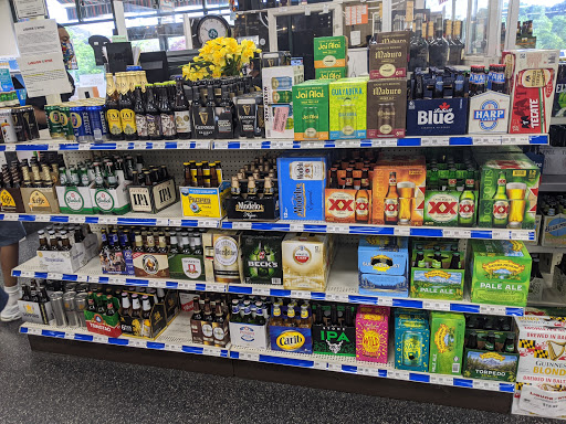 Liquor Store «Montgomery County Liquor & Wine - Kingsview», reviews and photos, 18323 Leaman Farm Rd, Germantown, MD 20874, USA