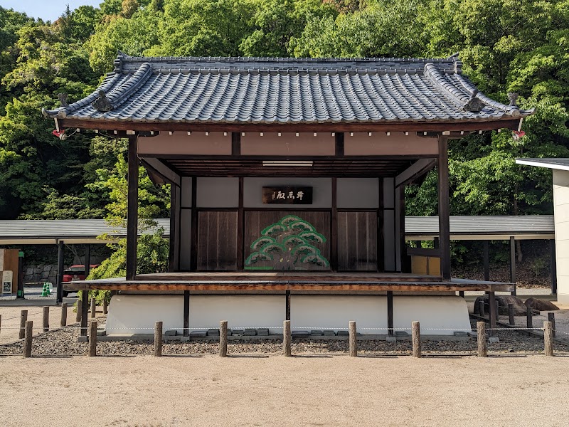 岡山縣護國神社 舞楽殿