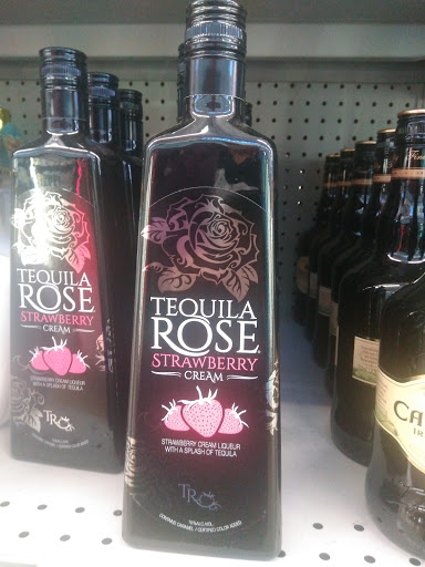 Liquor Store «Davis Liquor Outlet», reviews and photos, 1406 N Waco Ave, Wichita, KS 67203, USA