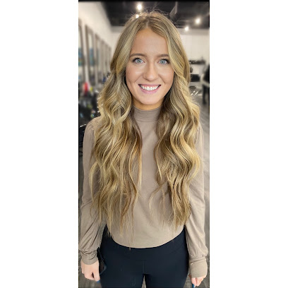 Tyra Anderson | Extensions and Color Specialist