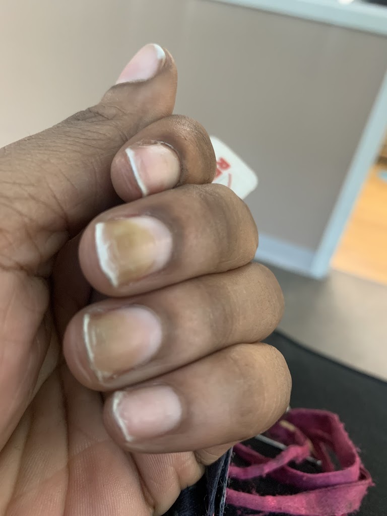 LUXE NAILS & SPA 08053