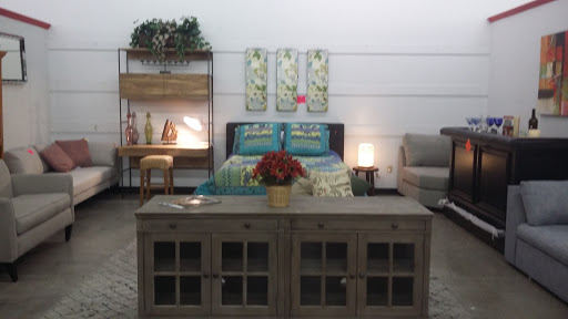 Thrift Store «St. Vincent de Paul - Q Street Thrift Store», reviews and photos, 199 Q St, Springfield, OR 97477, USA