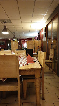 Atmosphère du Restaurant français Les Tables d'Aymeries à Aulnoye-Aymeries - n°7