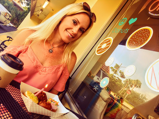 Donut Shop «Peace Love & Little Donuts», reviews and photos, 3106 Tamiami Trail N, Naples, FL 34103, USA