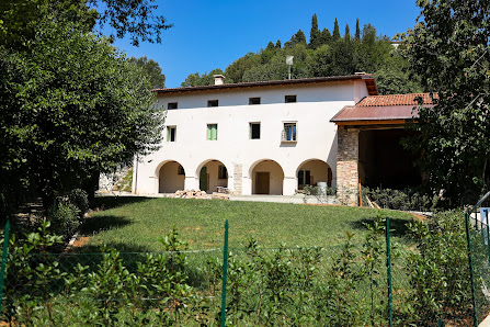 B&B Ca' Panisacco c.da Frati di Santa Maria 2, 36078 Valdagno VI, Italia