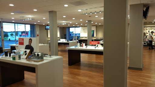Cell Phone Store «Verizon», reviews and photos, 1211 NJ-73, Mt Laurel, NJ 08054, USA