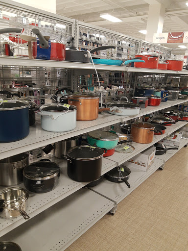 Clothing Store «Burlington Coat Factory», reviews and photos, 6350 Seven Corners Center, Falls Church, VA 22044, USA