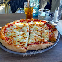 Plats et boissons du Pizzeria RED’S PIZZA à Cesson - n°15