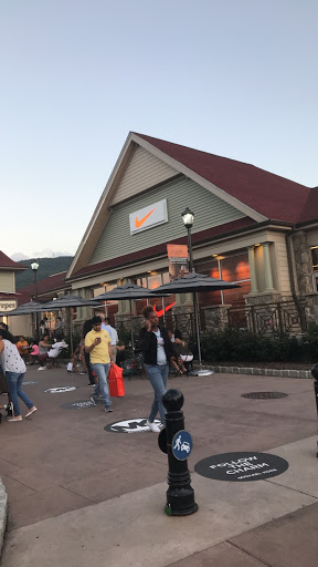 Clothing Store «Nike Factory Store», reviews and photos, 600 Bluebird Ct, Central Valley, NY 10917, USA