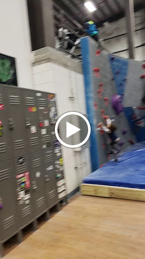 Rock Climbing Gym «Hoosier Heights Indianapolis», reviews and photos, 9850 Mayflower Park Dr, Carmel, IN 46032, USA