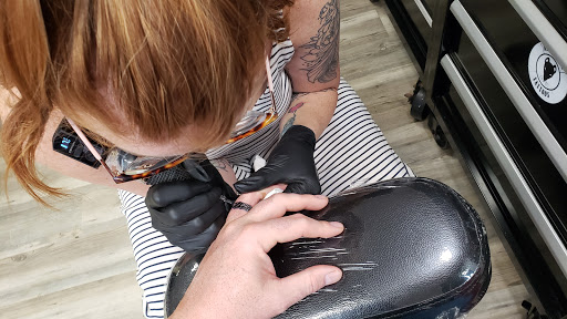 Tattoo Shop «River Rat Tattoos», reviews and photos, 965 N Walnut Ave, New Braunfels, TX 78130, USA