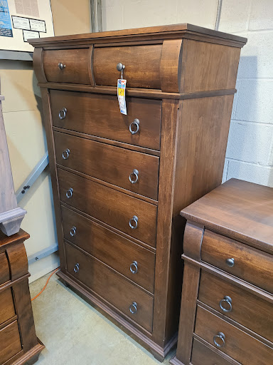 Furniture Store «Warehouse Showrooms», reviews and photos, 5641 General Washington Dr k, Alexandria, VA 22312, USA