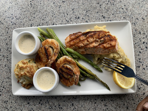 Seafood Restaurant «Devon Seafood + Steak», reviews and photos, 27 W Chocolate Ave, Hershey, PA 17033, USA