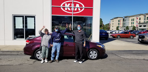 Used Car Dealer «Montrose Kia in Sheffield», reviews and photos, 5033 Detroit Ave, Sheffield Lake, OH 44054, USA