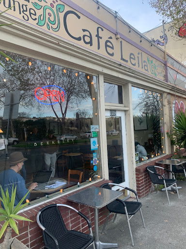 Dog cafe Berkeley