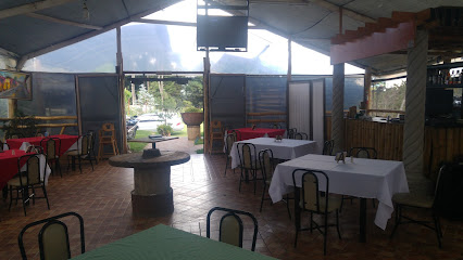 Restaurante El Campi - J869+WH9, Pan-American Highway, San Bartolomé Milpas Altas, Guatemala