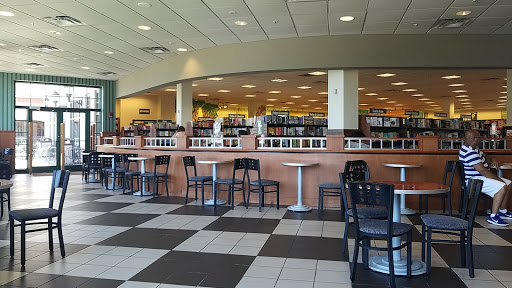 Book Store «Barnes & Noble», reviews and photos, 1 Levee Way, Newport, KY 41071, USA