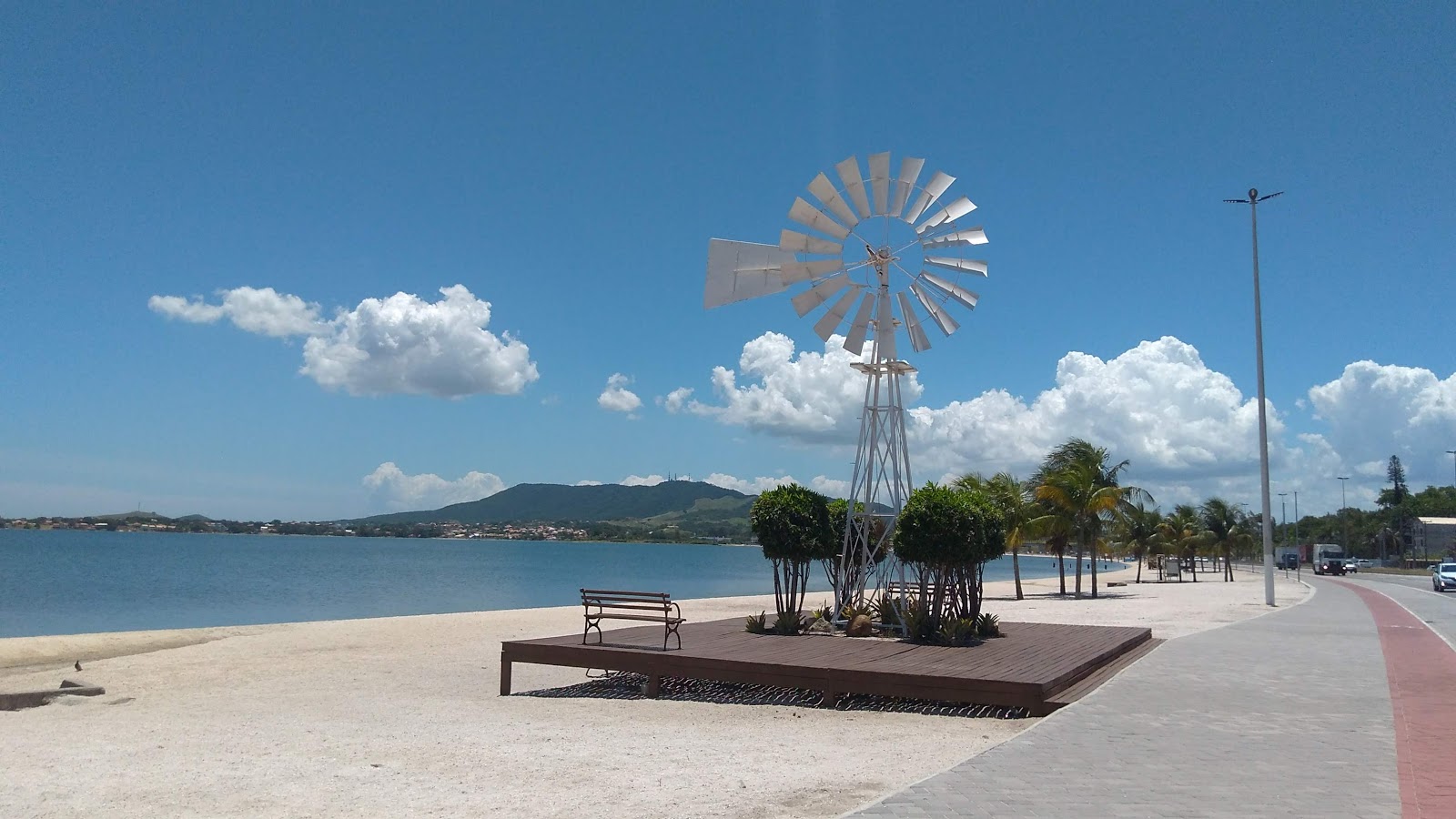 Foto von Downtown Beach mit beiger sand Oberfläche